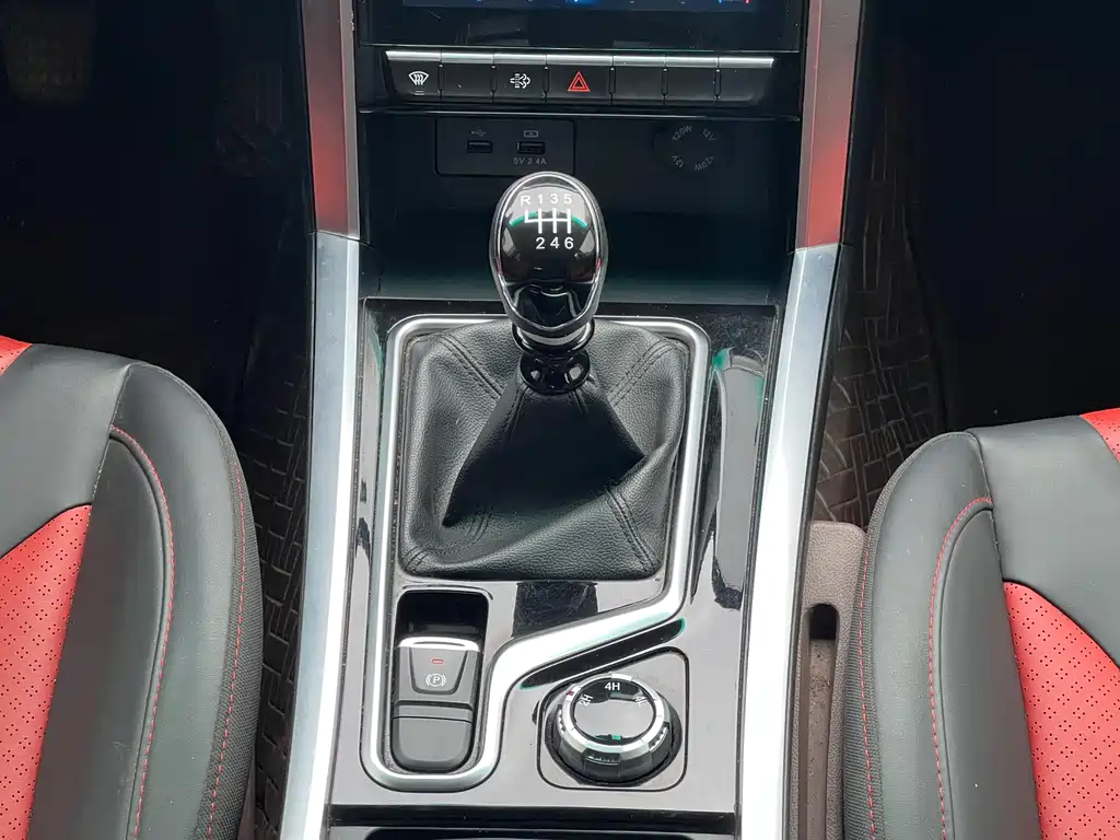 JIANGQI GROUP JAC T8