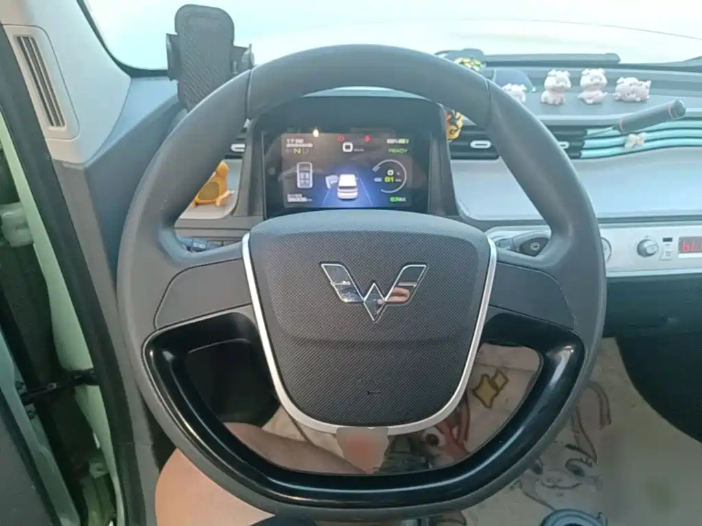 Wuling MINIEV — миниатюра 11