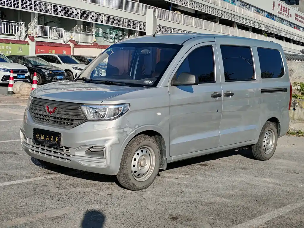 WULING AUTOMOBILE WULING HONGGUANG V