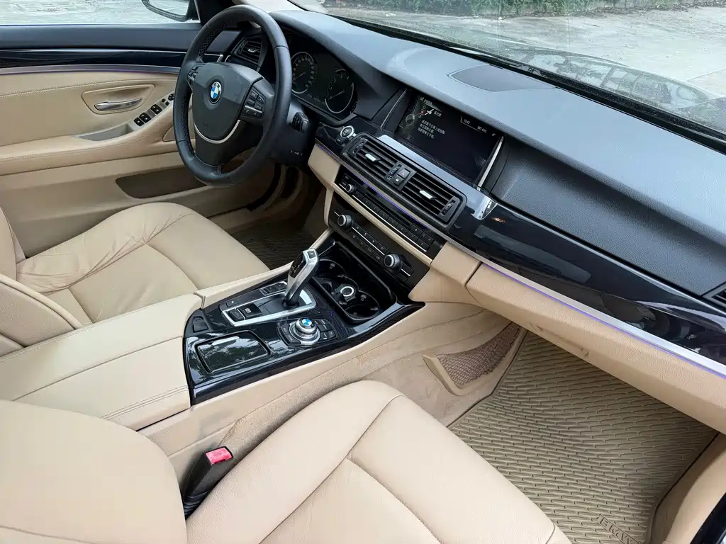 BMW 5 Series — миниатюра 20