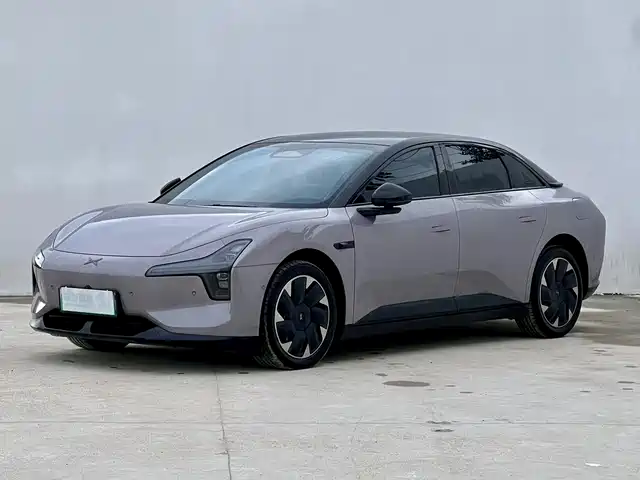 2025 Xpeng Mona M03