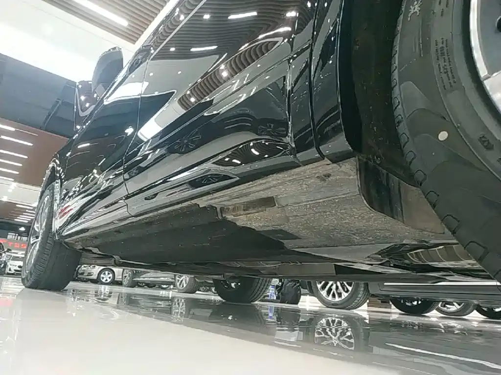 Audi Q5L — миниатюра 22