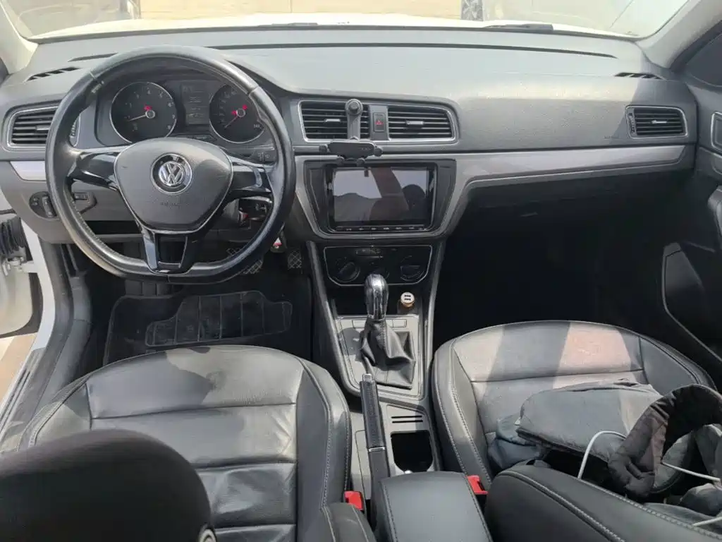 Volkswagen Lavida — миниатюра 10