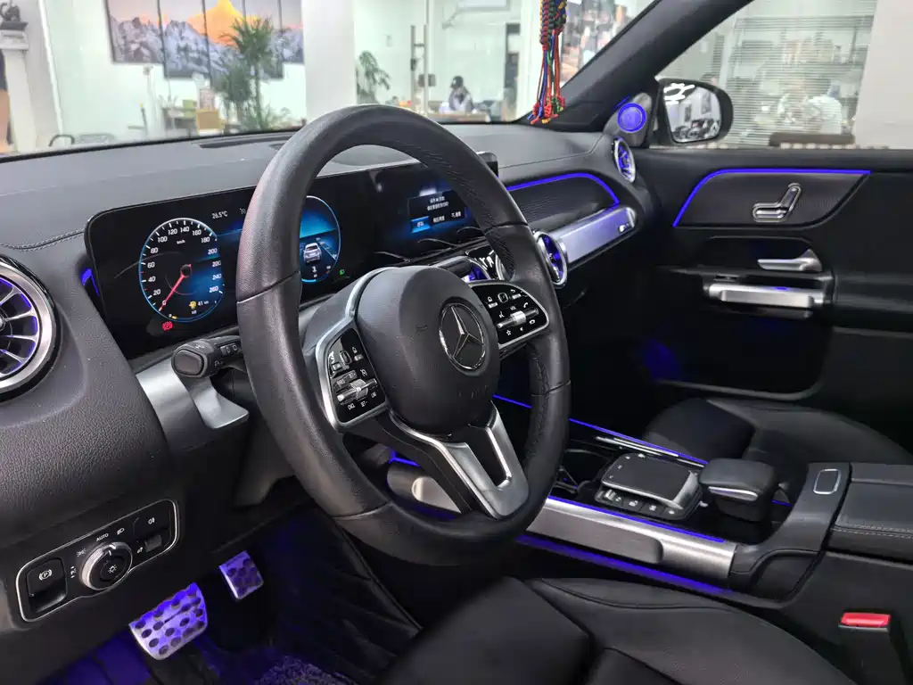 Mercedes-Benz GLB — миниатюра 5