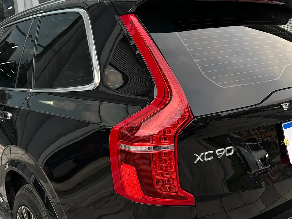 Volvo XC90 — миниатюра 18