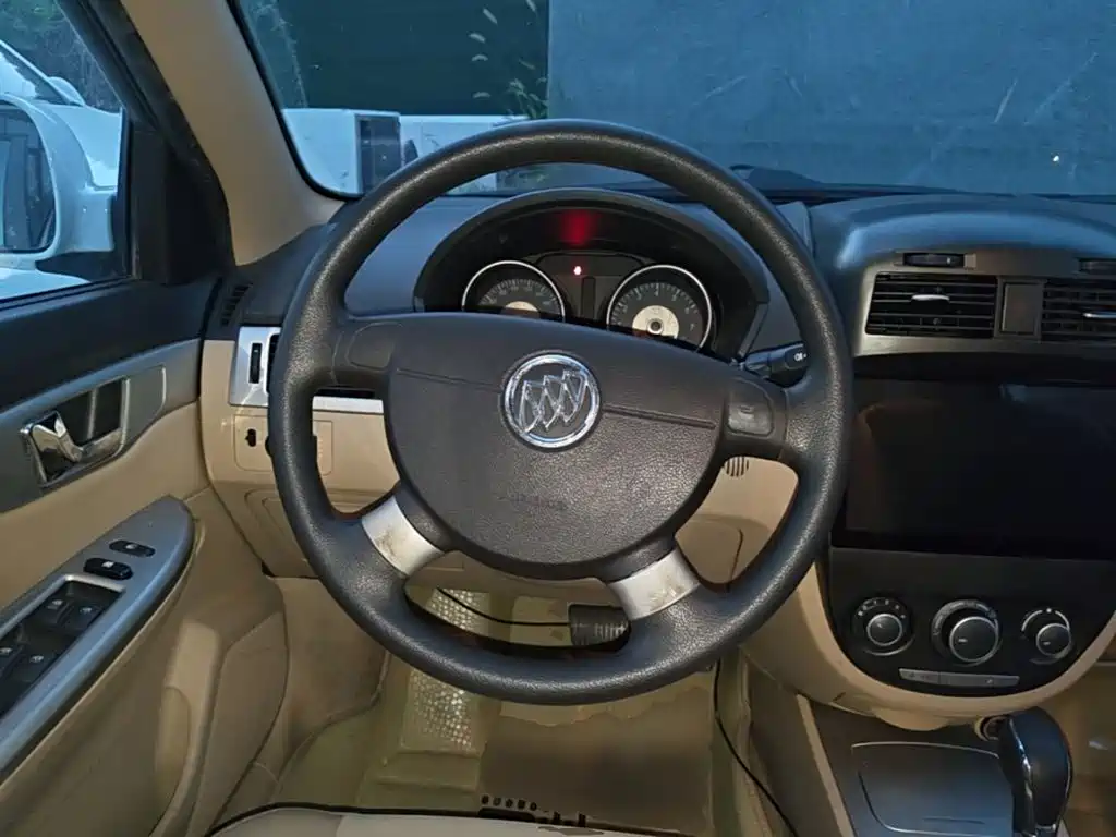 Buick Excelle — миниатюра 11