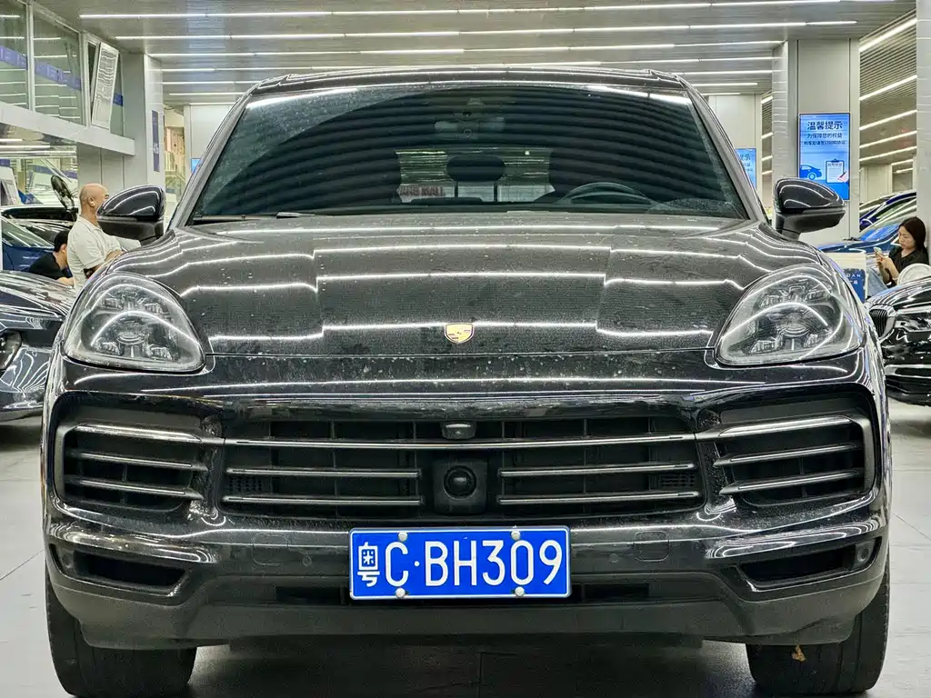 Porsche Cayenne — миниатюра 2