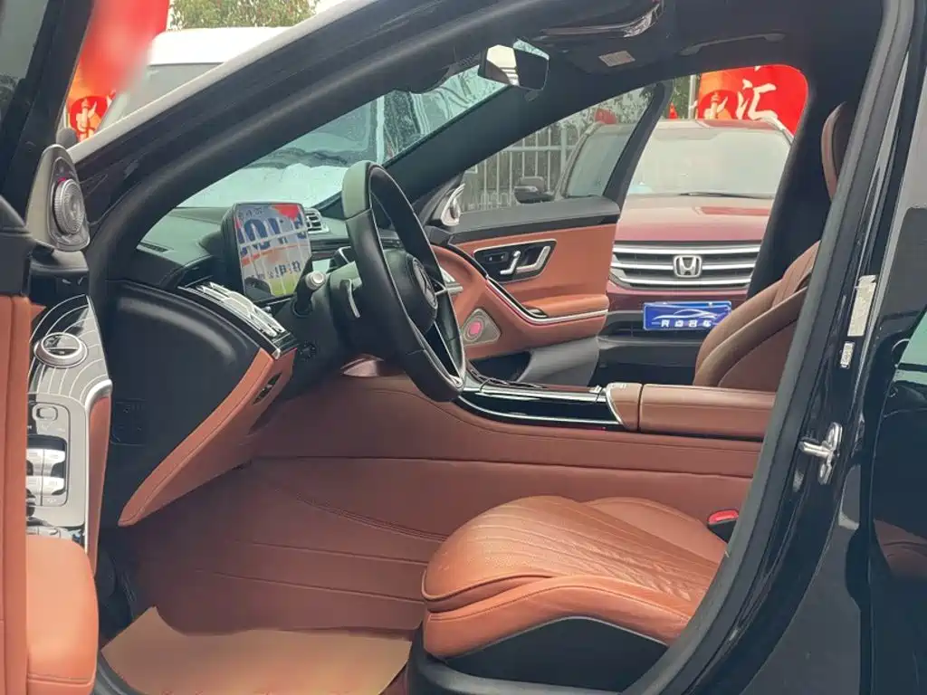 Mercedes-Benz S-Class — миниатюра 14