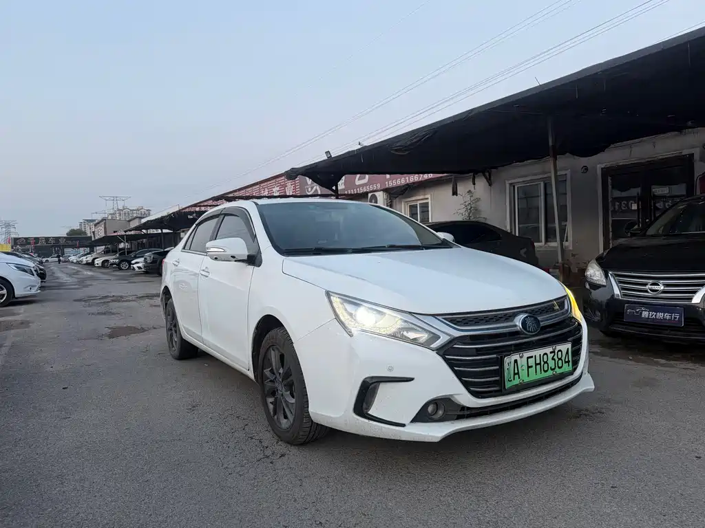 BYD Qin NEV — миниатюра 2
