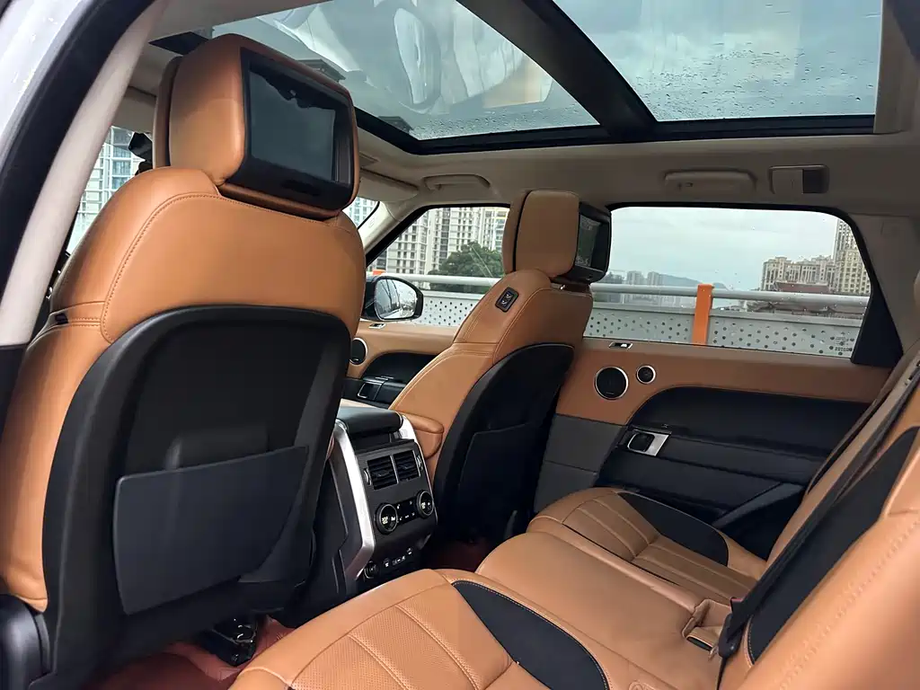 Land Rover Range Rover Sport 2020 3.0 L6 HSE DYNAMIC