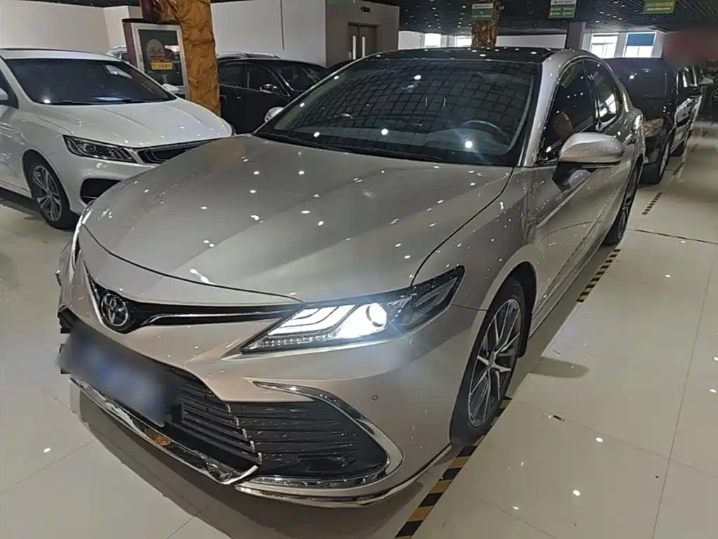Toyota Camry 2021