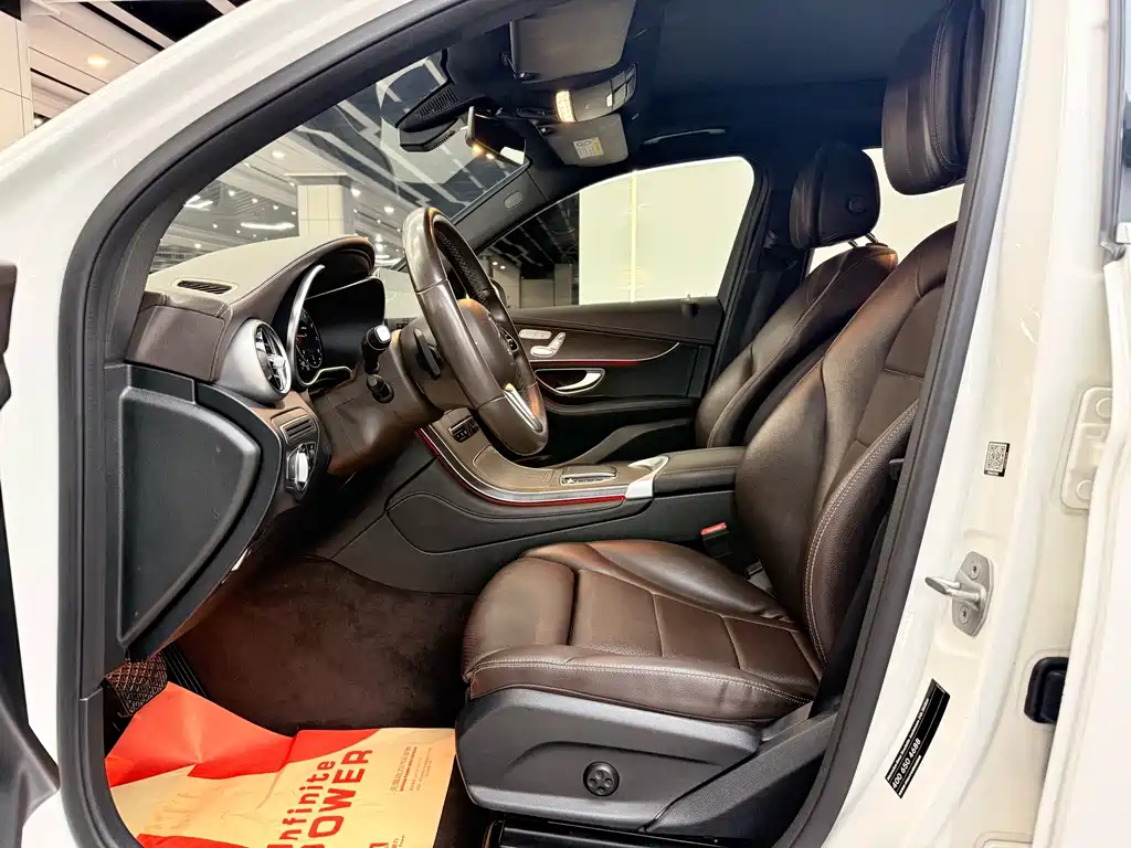 Mercedes-Benz GLC — миниатюра 7