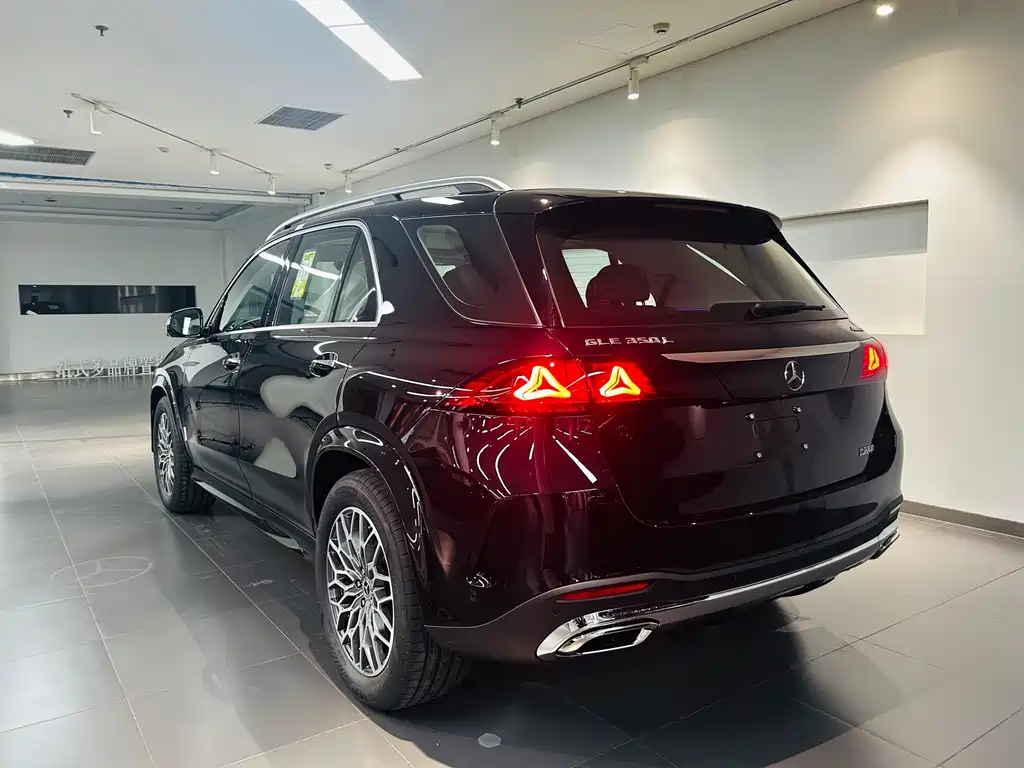 Mercedes-Benz GLE — миниатюра 4