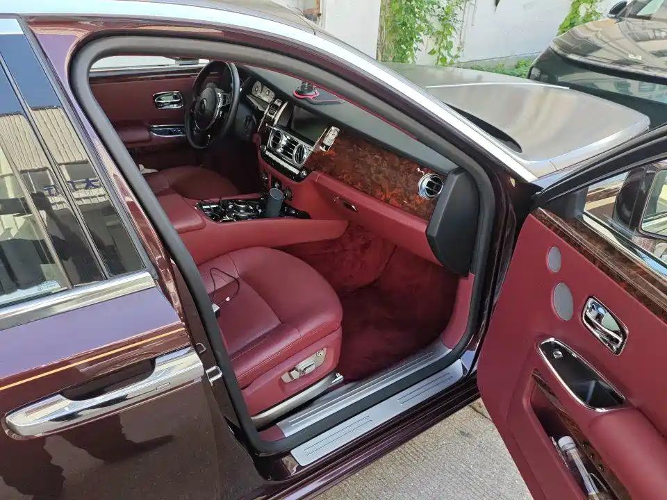 Rolls-Royce Ghost — миниатюра 8
