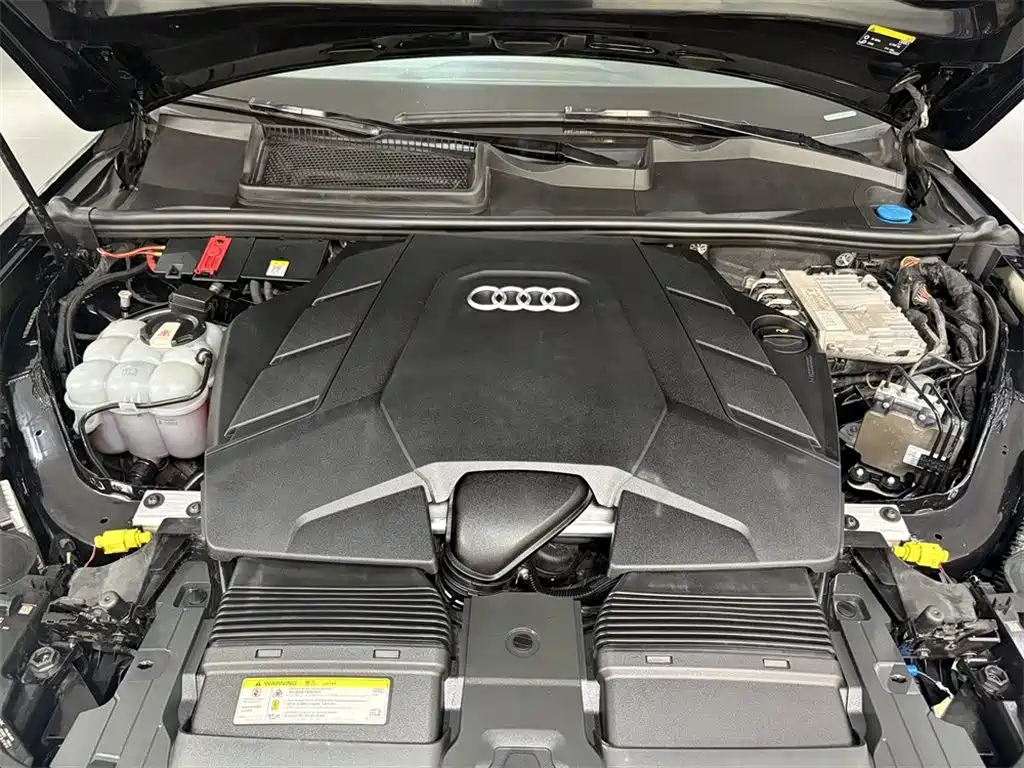 Audi Q7 — миниатюра 8