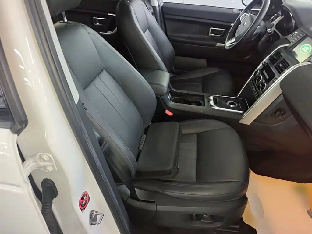 Land Rover Discovery Sport — миниатюра 25