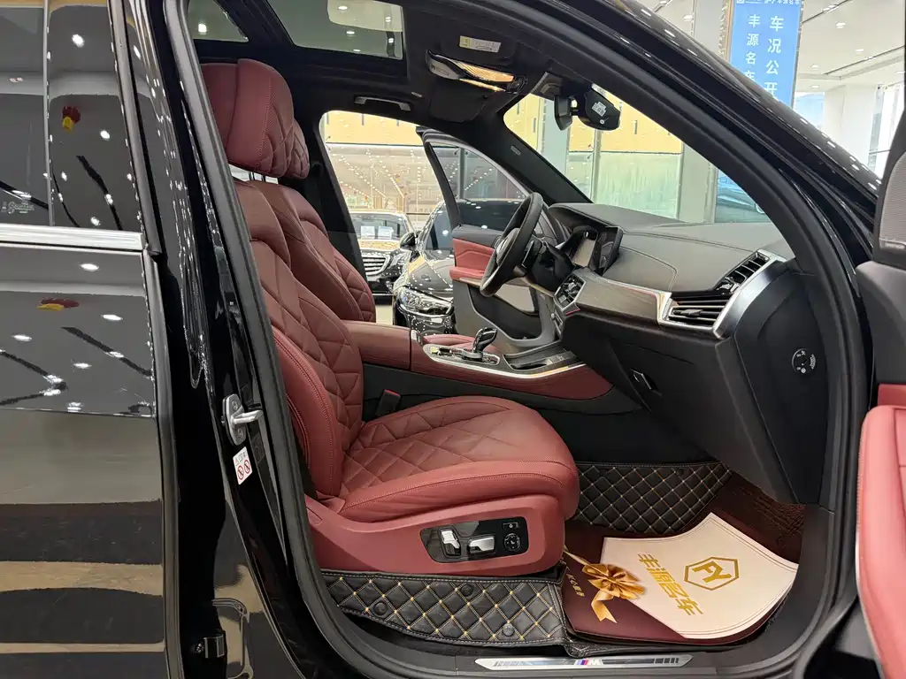 BMW X5 2022 xDrive 40Li Premium M Sport