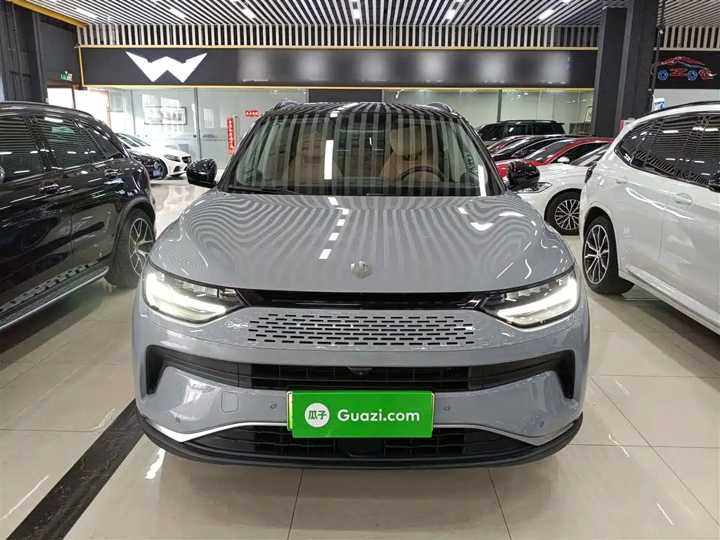 ZERO-RUNNING CAR ZERO RUN C11