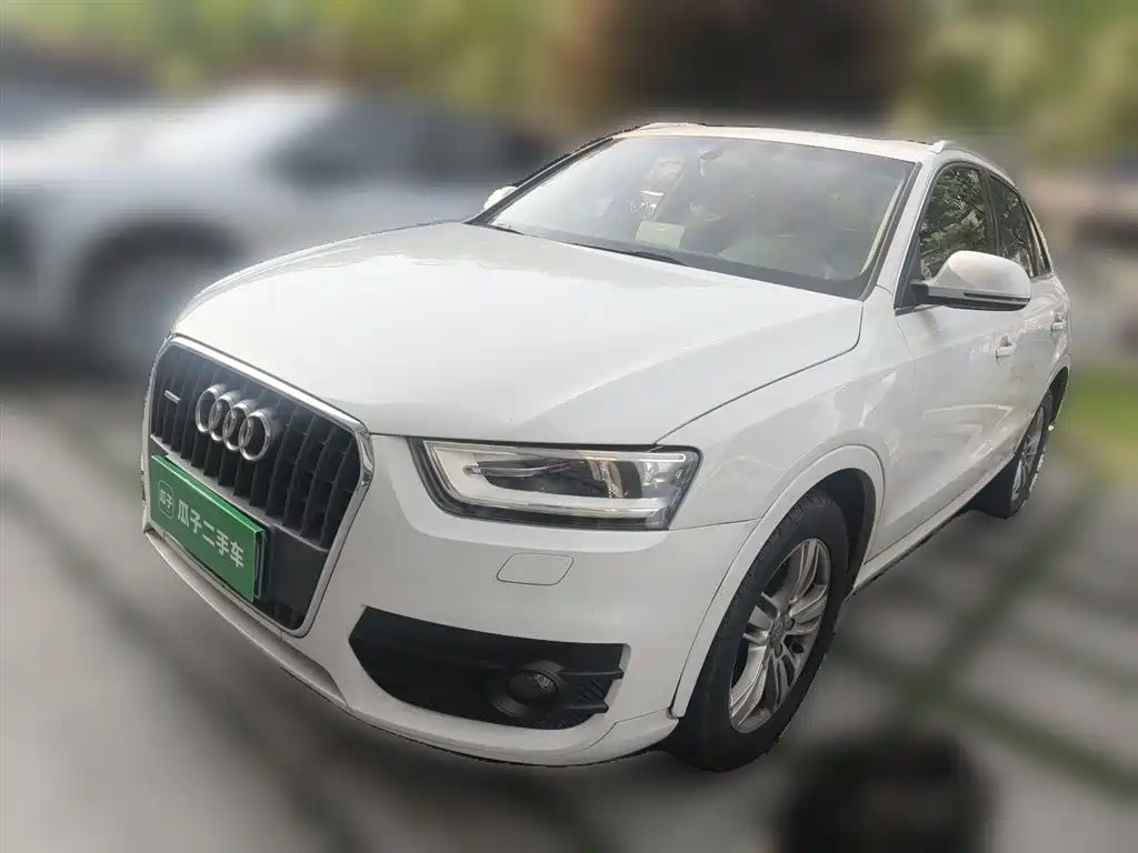 Audi Q3 2014