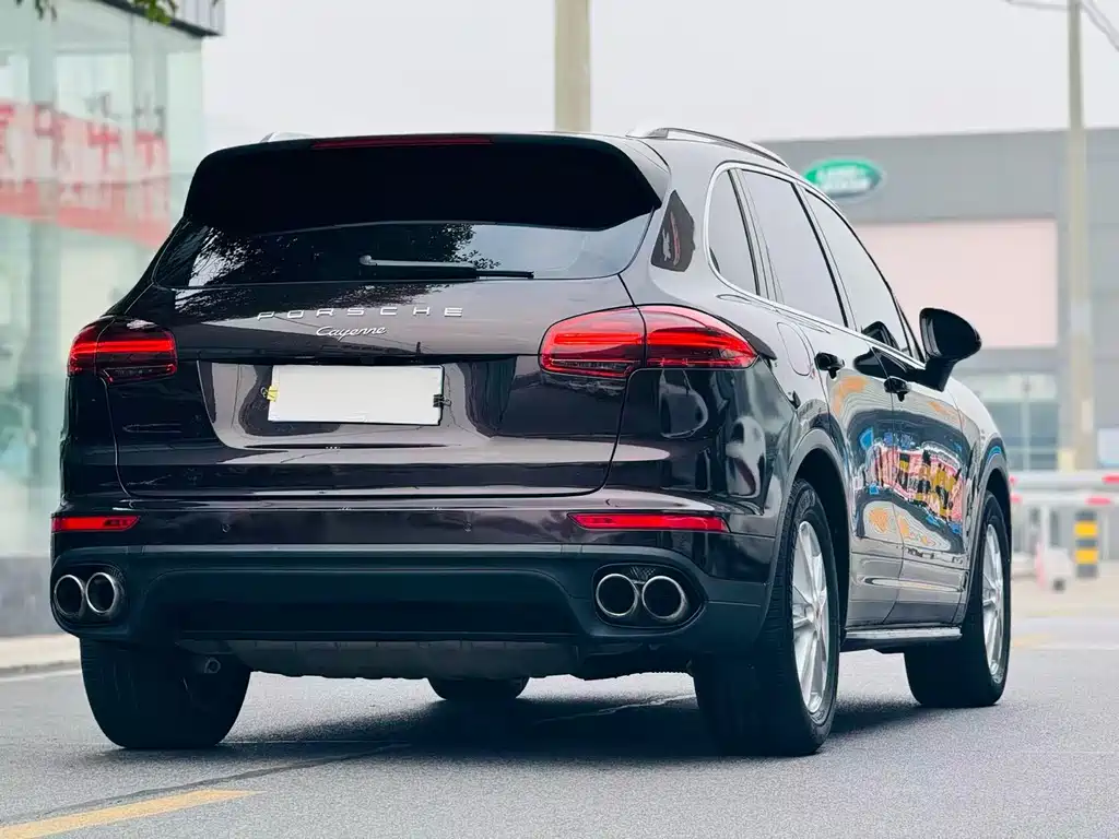 PORSCHE CAYENNE