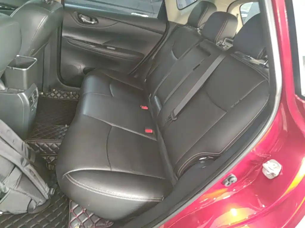Nissan Tiida — миниатюра 17