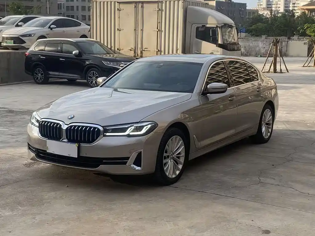BMW 5 SERIES