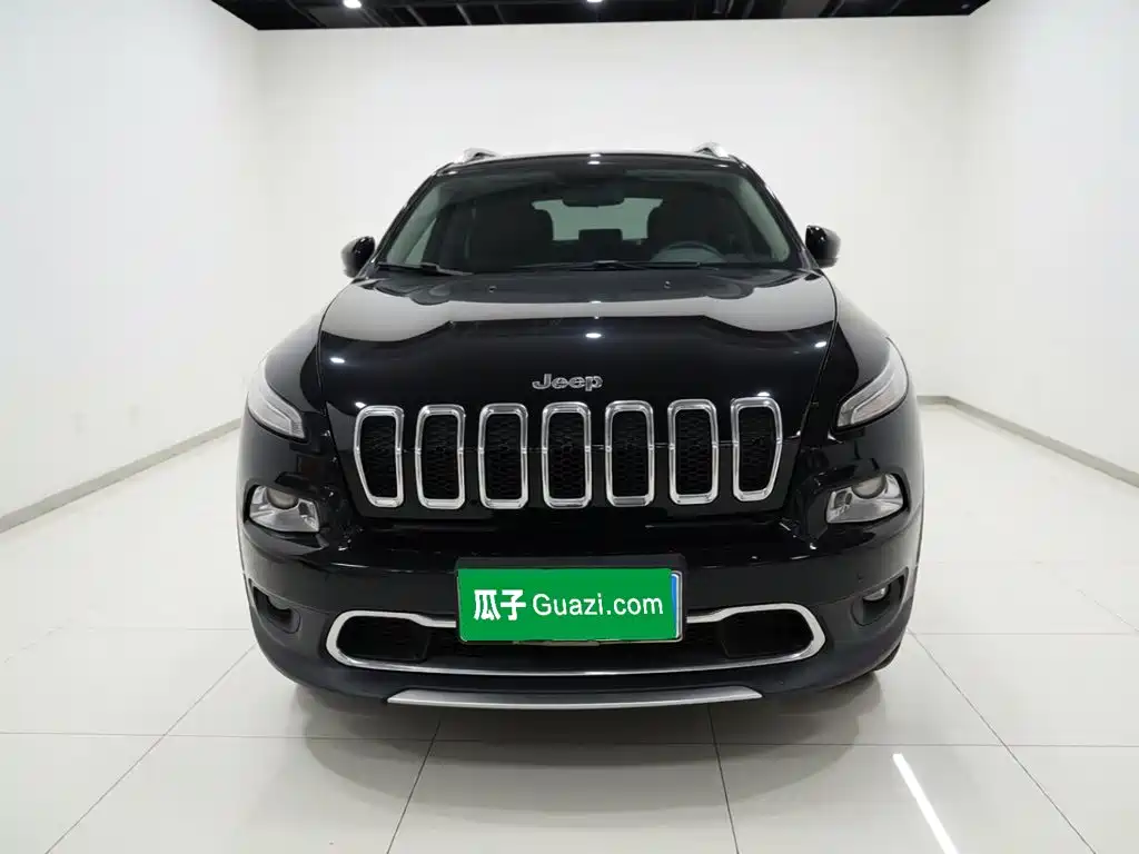 Jeep Cherokee — миниатюра 2