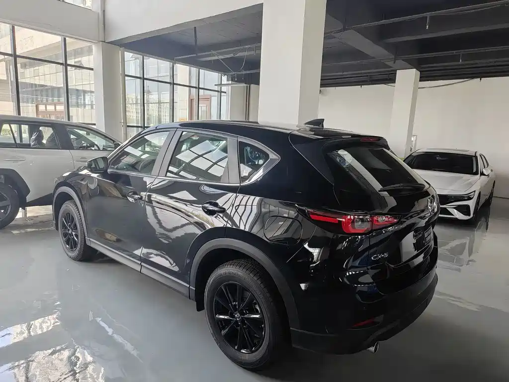 Mazda CX-5 2025 2.0L AT