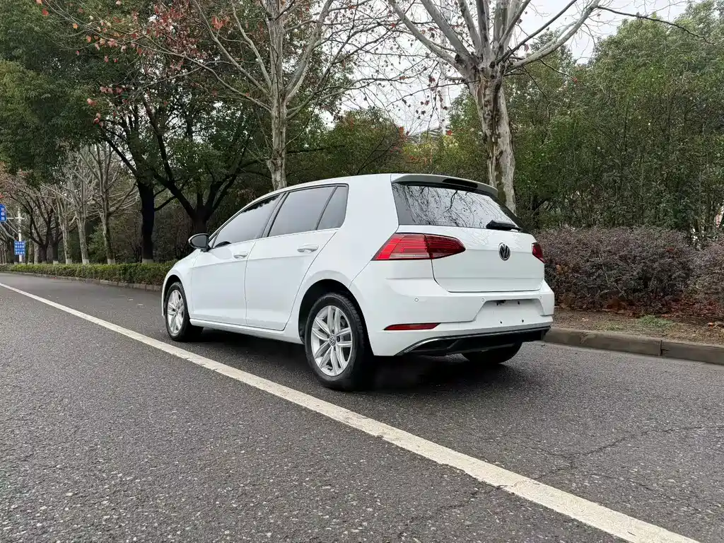 Volkswagen Golf — миниатюра 8