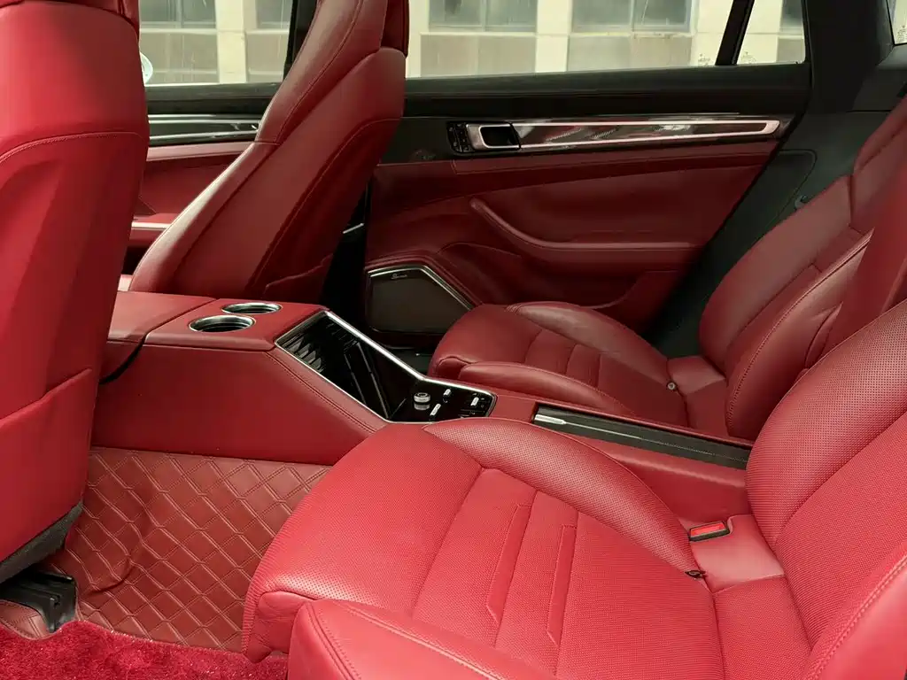 Porsche Panamera — миниатюра 6