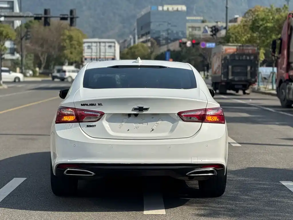 Chevrolet Malibu XL — миниатюра 5