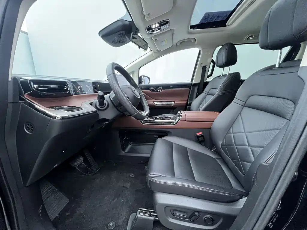 GAC TRUMPCHI E8 NEW ENERGY