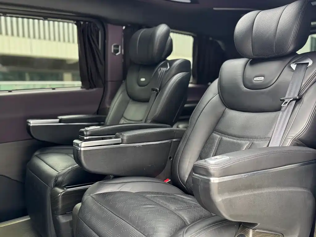 MERCEDES-BENZ V CLASS