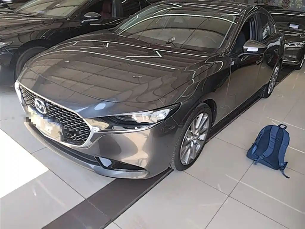 Купить Mazda 3 Axela