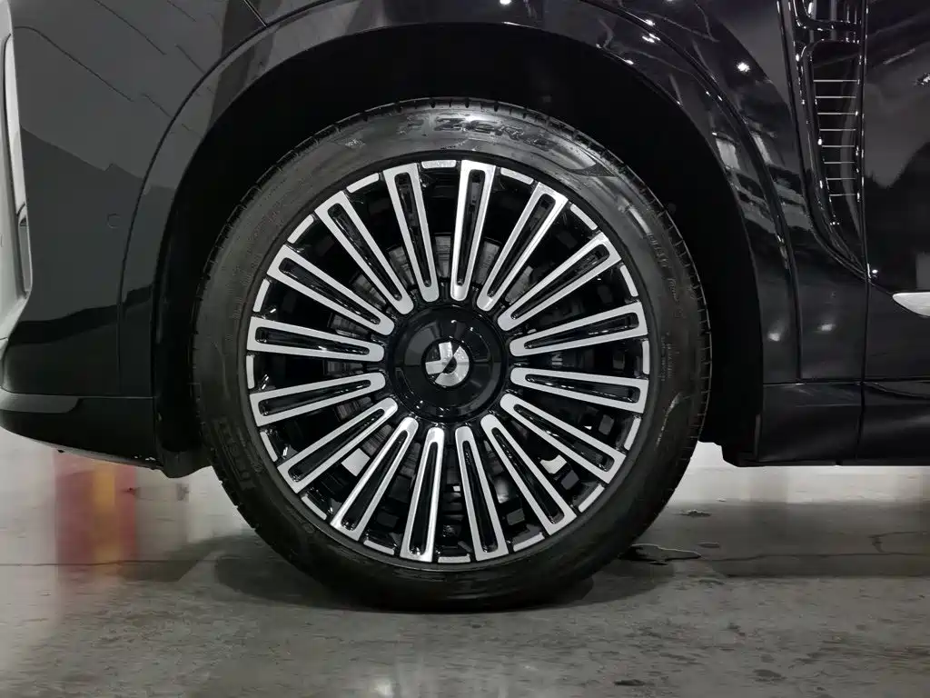 NIO ES8 — миниатюра 17