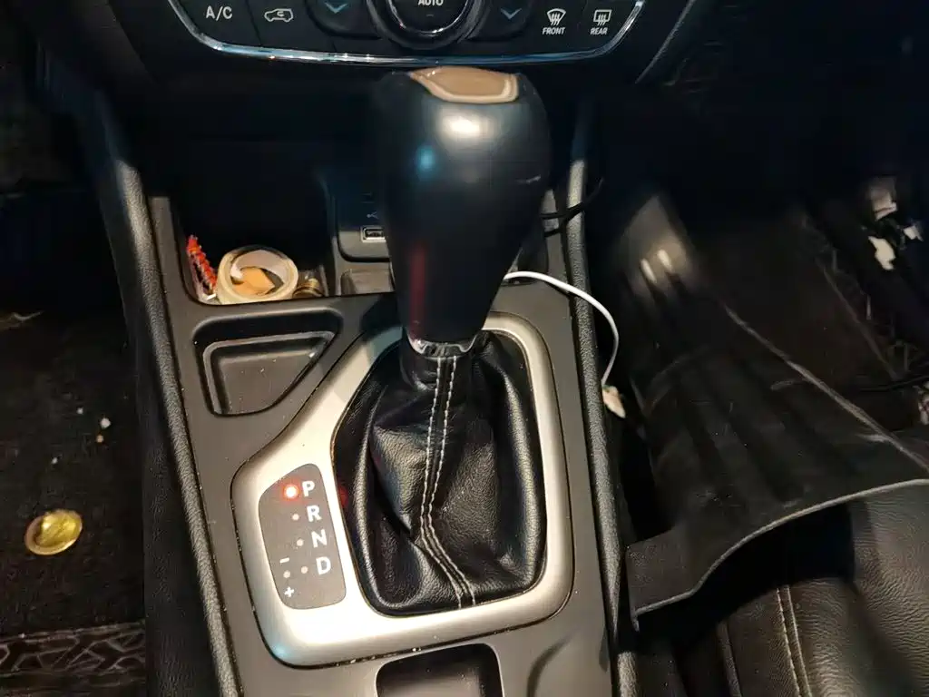 Jeep Cherokee — миниатюра 10