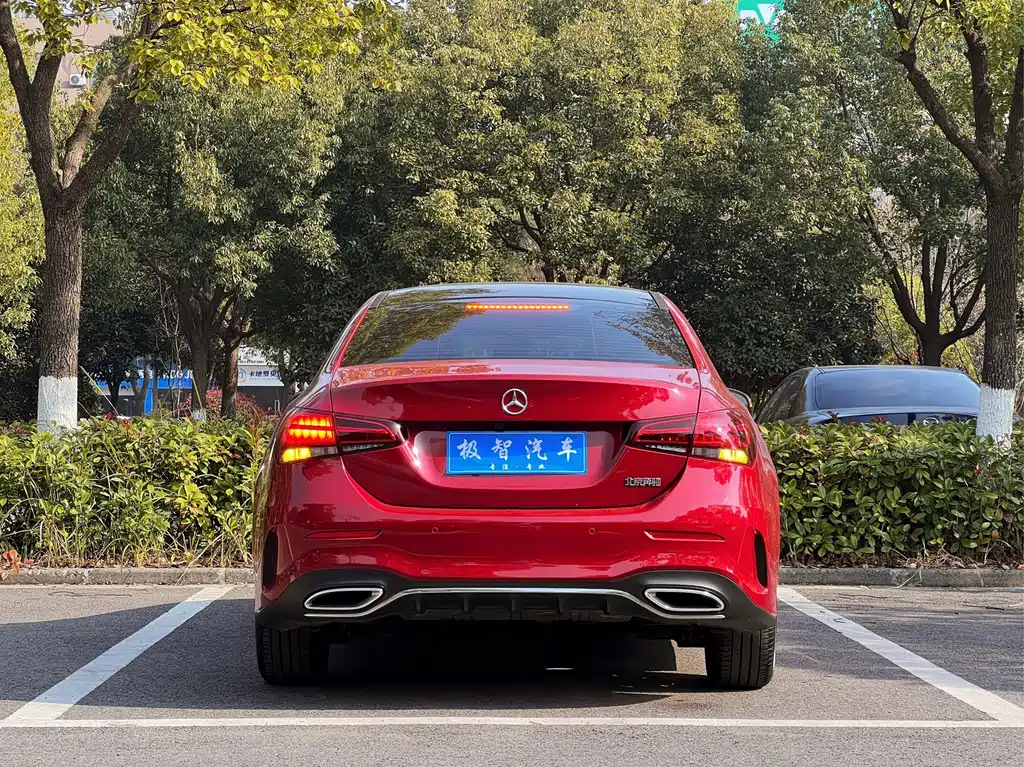Mercedes-Benz A-Class — миниатюра 6