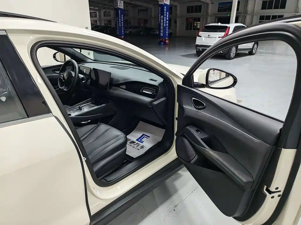 BYD Seal 06 — миниатюра 13