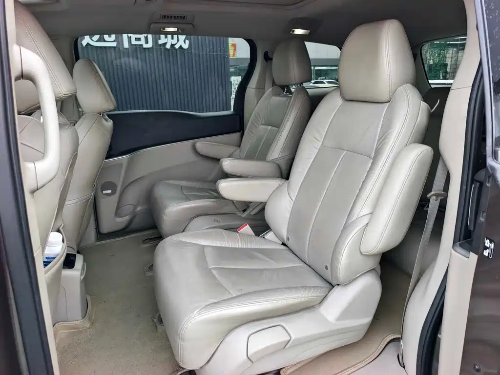 Buick GL8 2014 3.0L XT Luxury Flagship