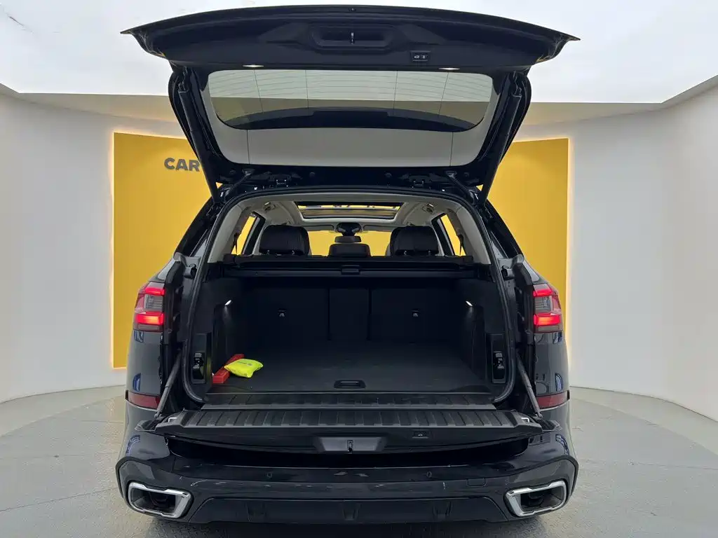 BMW X5 — миниатюра 9
