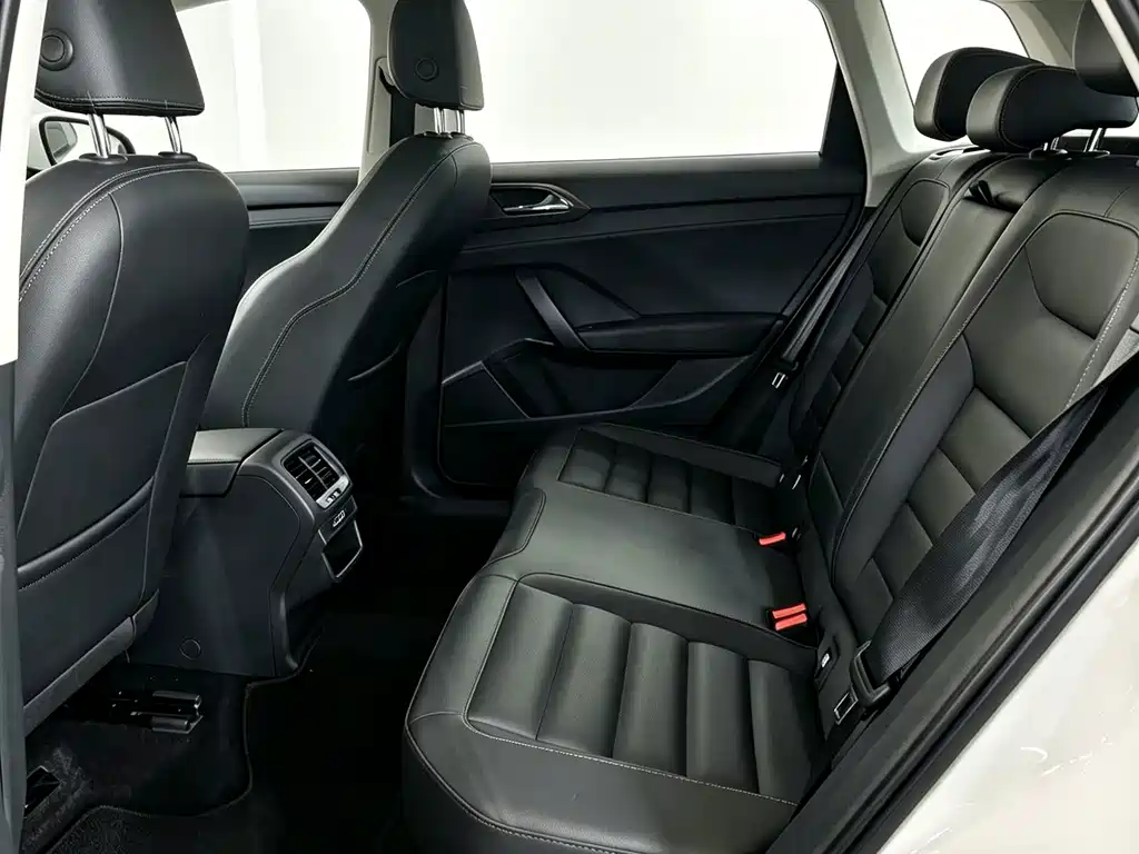 Volkswagen Tharu — миниатюра 5