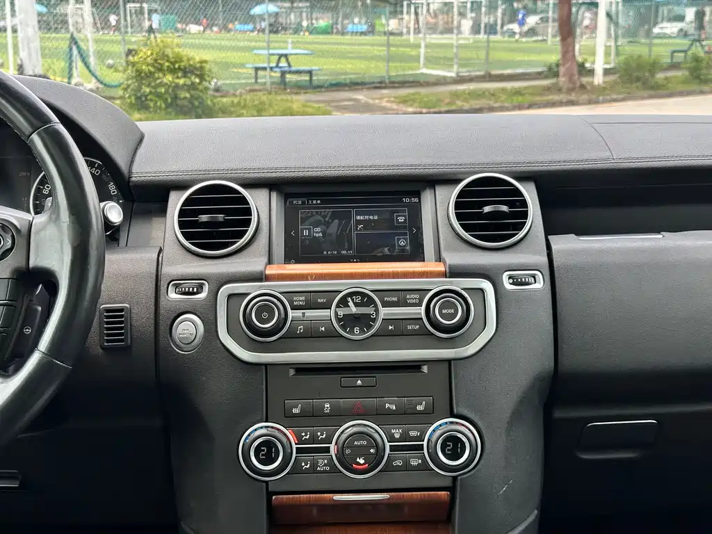 Land Rover Discovery — миниатюра 15