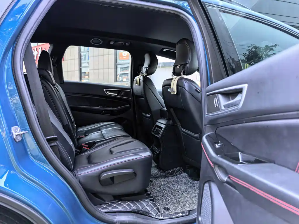Ford Edge — миниатюра 19