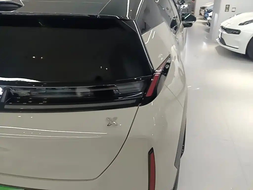 Zeekr X 2025 мест
