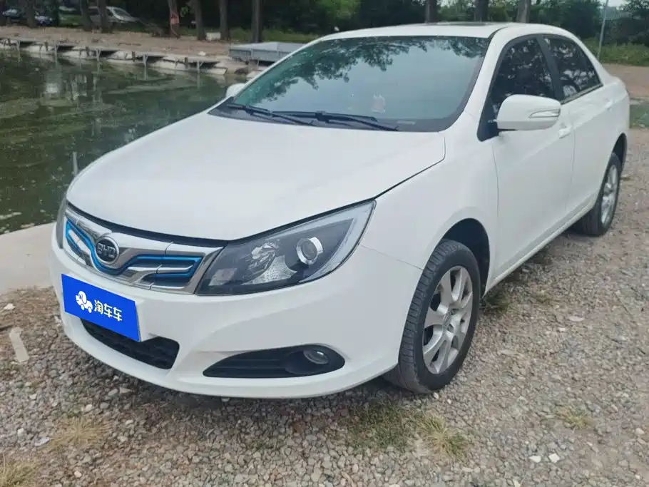 BYD e5