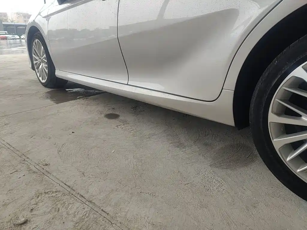 Toyota Camry — миниатюра 22