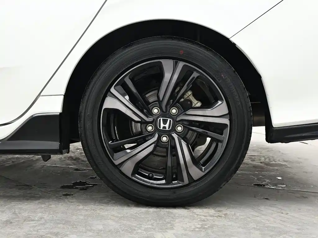 Honda Civic — миниатюра 9