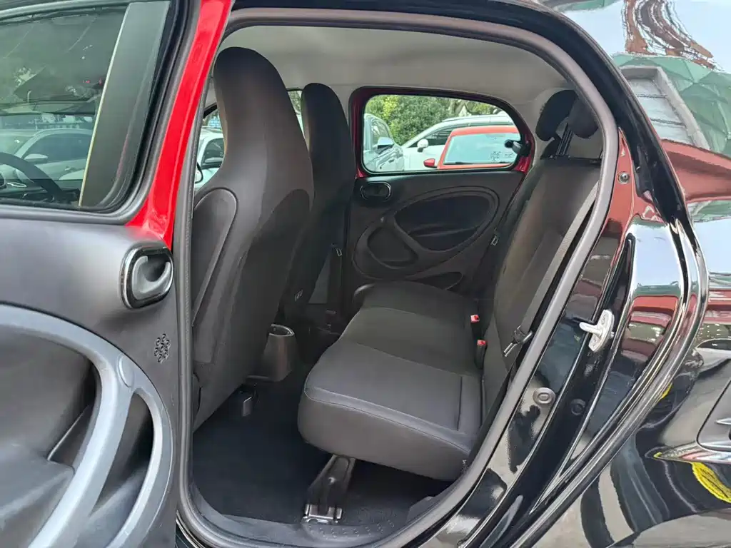 smart Smart Forfour — миниатюра 7