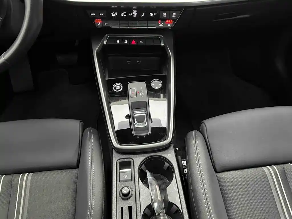 Audi A3 — миниатюра 10