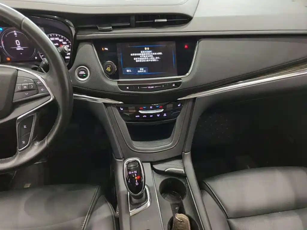 Cadillac XT5 — миниатюра 13
